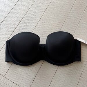 Black Strapless Bra